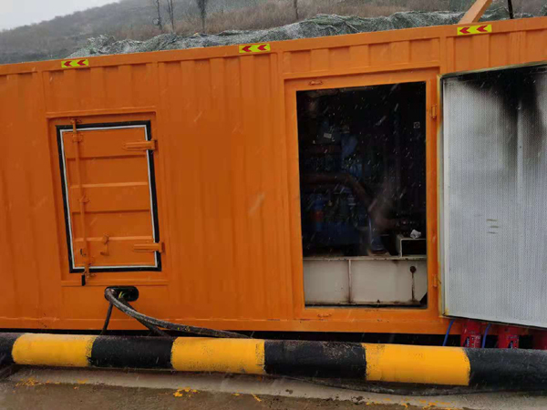 濠江发电机出租 柴油发电机组电压低报警怎么办？