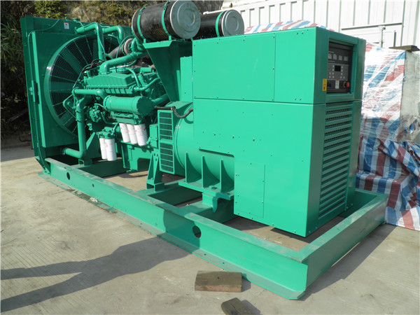濠江发电车出租-柴油发电机组在使用的过程中应该做好哪些防护工作