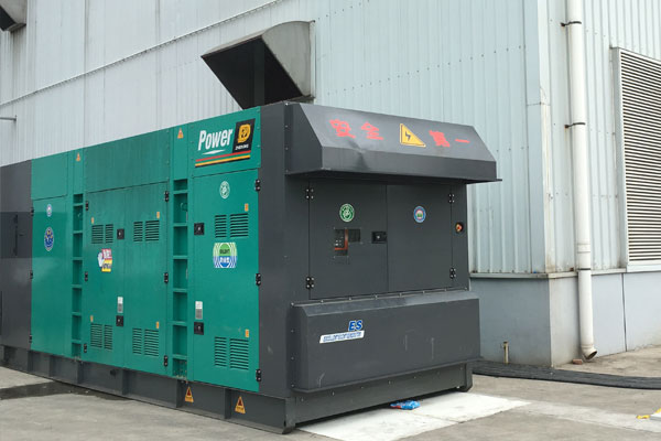 濠江燃油滤清器的更换流程是怎样的？