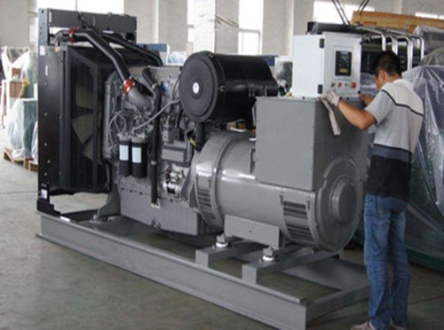 濠江柴油发电机组和储能设备配合使用的案例