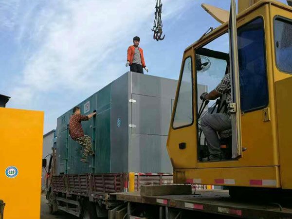 濠江更换水冷式机油散热器密封件的操作流程是怎样的？